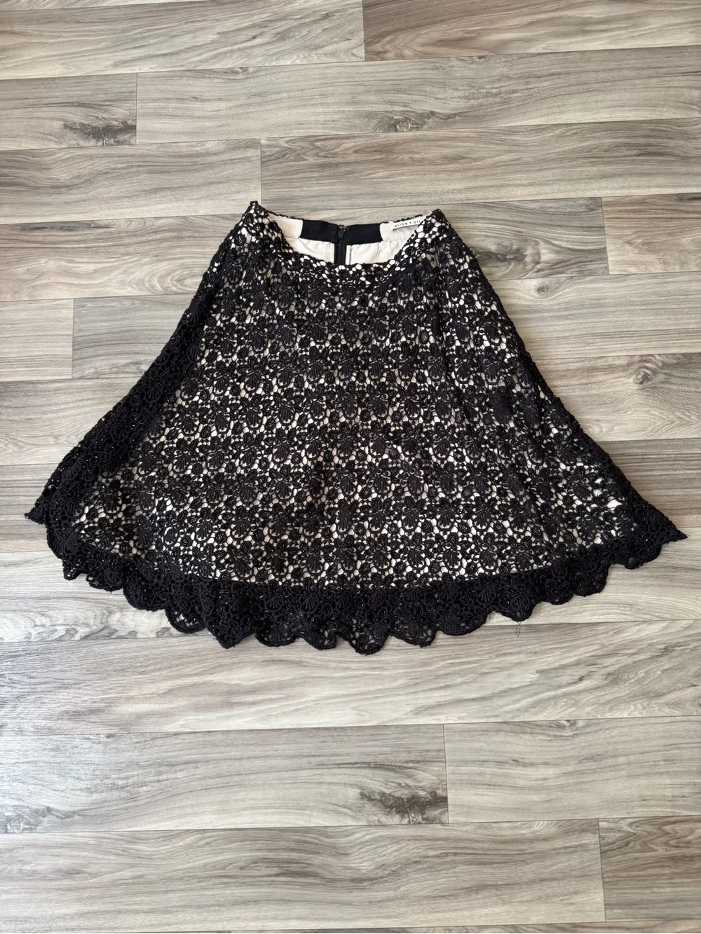 Alice + Olivia A-Line Knee-Length Skirt with Beaded Lace Overlay in Black Size 2